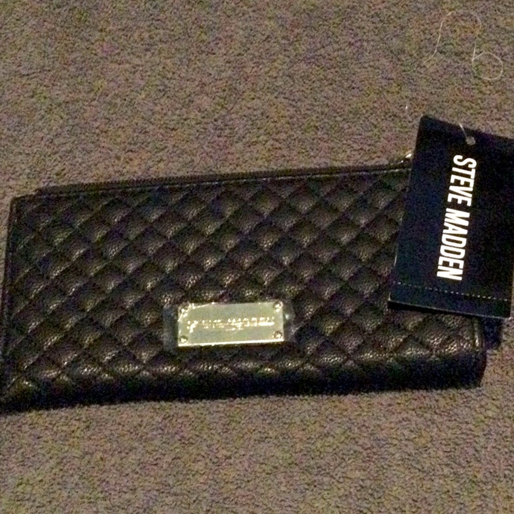 Final Price❗️New with tags Steve Madden black quilted wallet